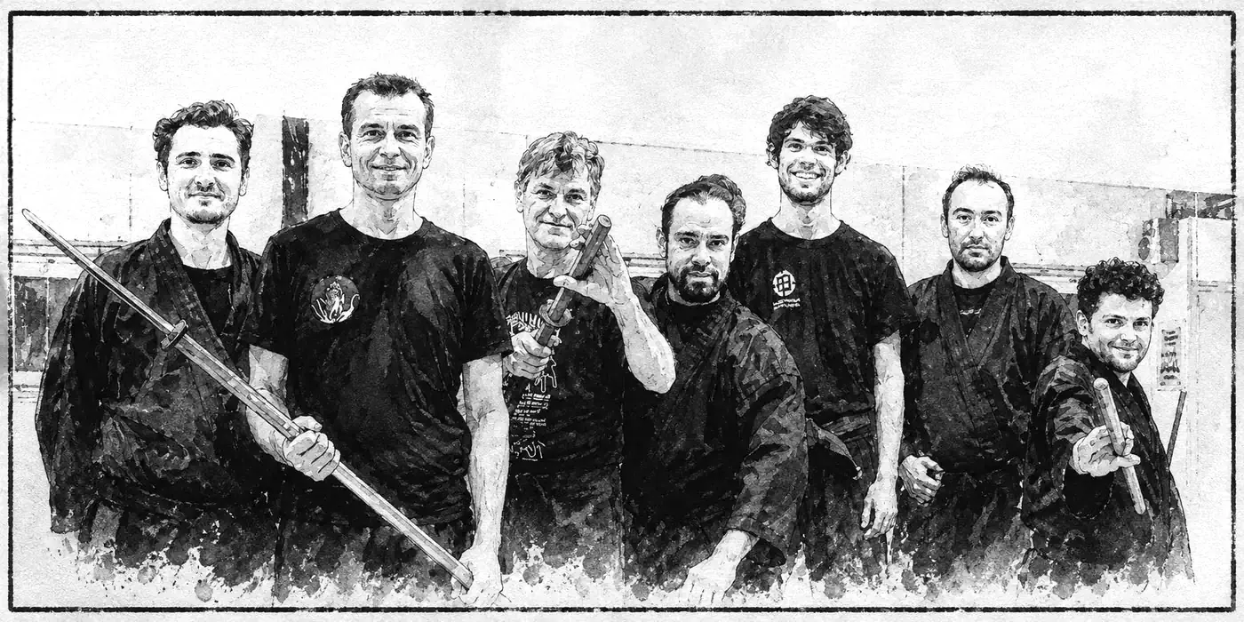 Groupe de pratiquants du Bujinkan Isère avec bokken et hanbô après un entraînement à Gières